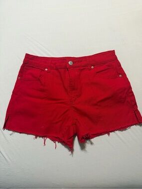 No Boundaries Red Frayed Hem Denim Shorts